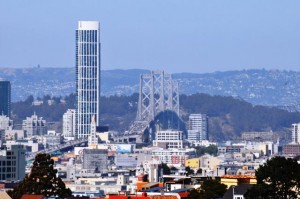 Bay Bridge vom Twin Peaks aus gesehen.