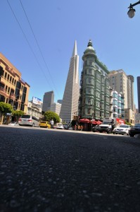 Alt und neu auf einem der bekanntesten Strassenszenen von San Francisco.